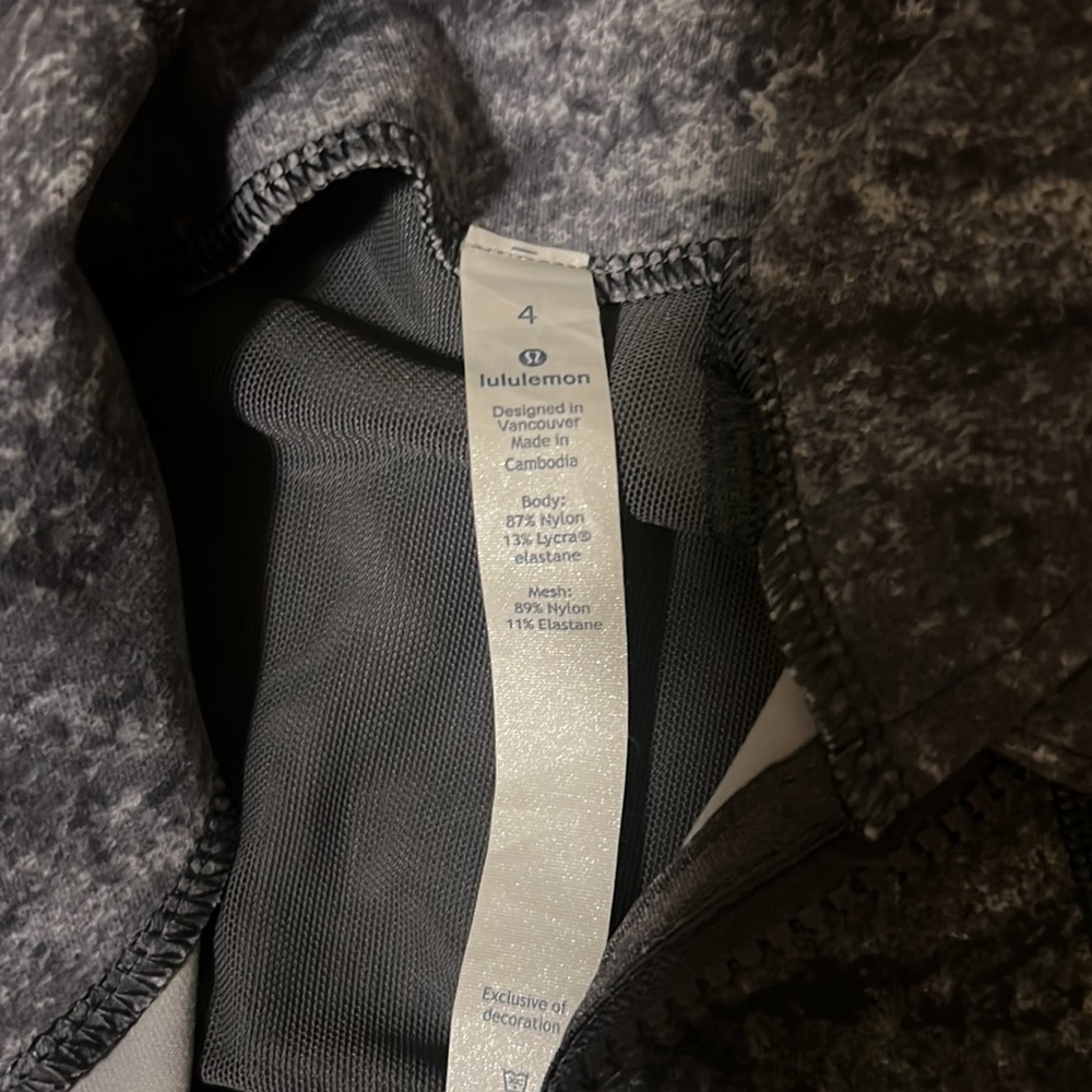 Lululemon Define Jacket: Size 4, Barely Worn, Gre… - image 2